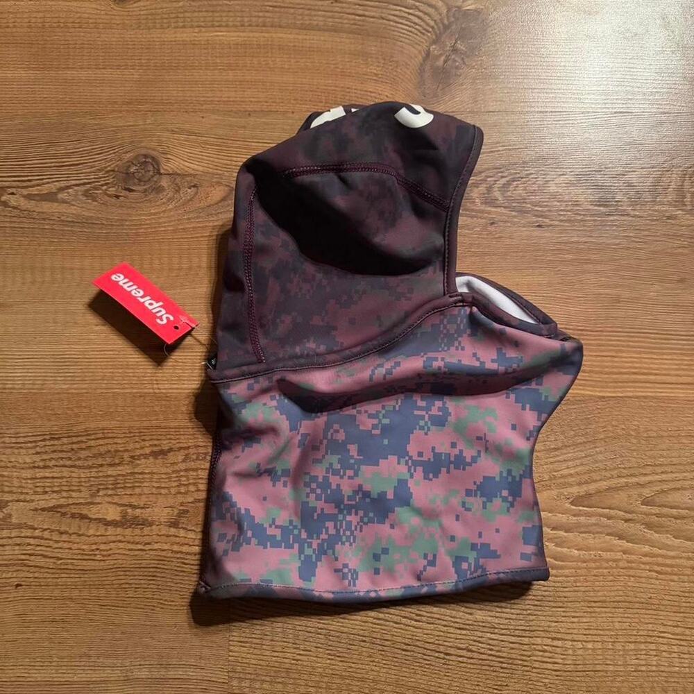 Supreme heat reactive balaclava this